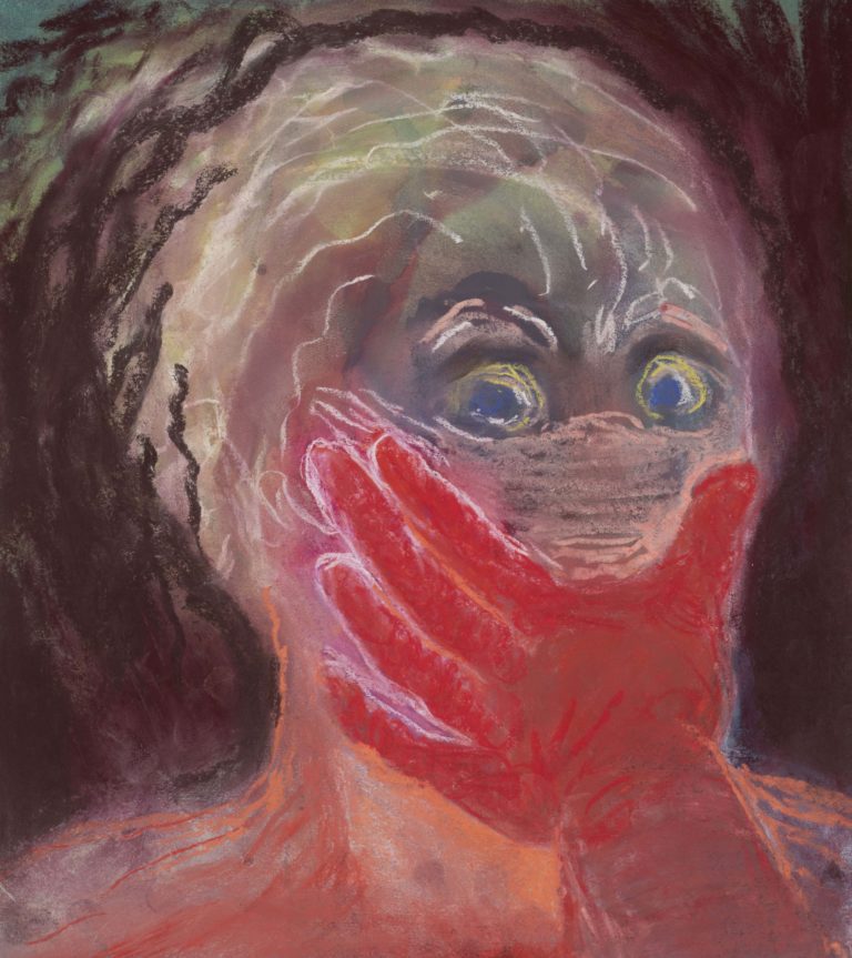 Ansigt med hånd over munden.